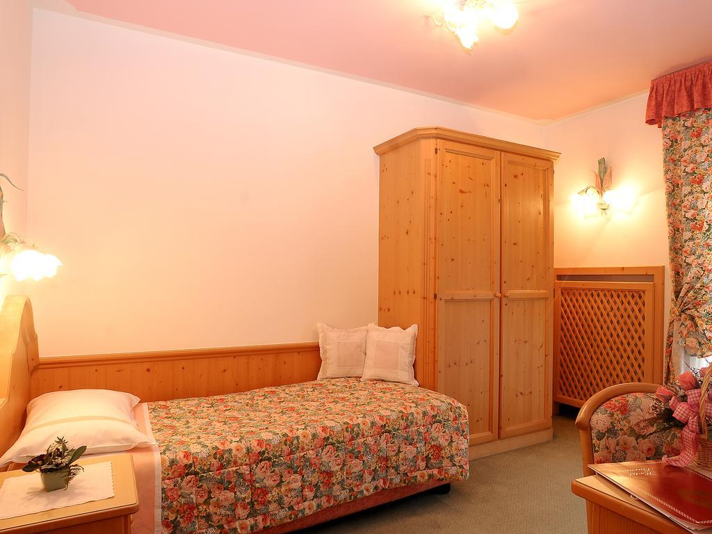 Hotel Barance Alleghe Habitación foto